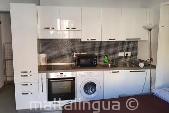 مطبخ مجهز بالكامل